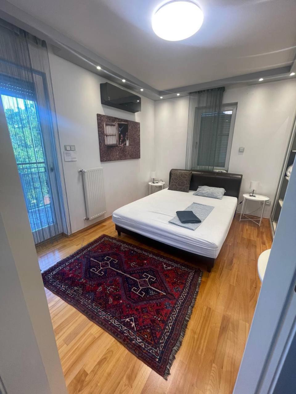 Rosehill Garden Family Villa With A Great Budapest View Bagian luar foto