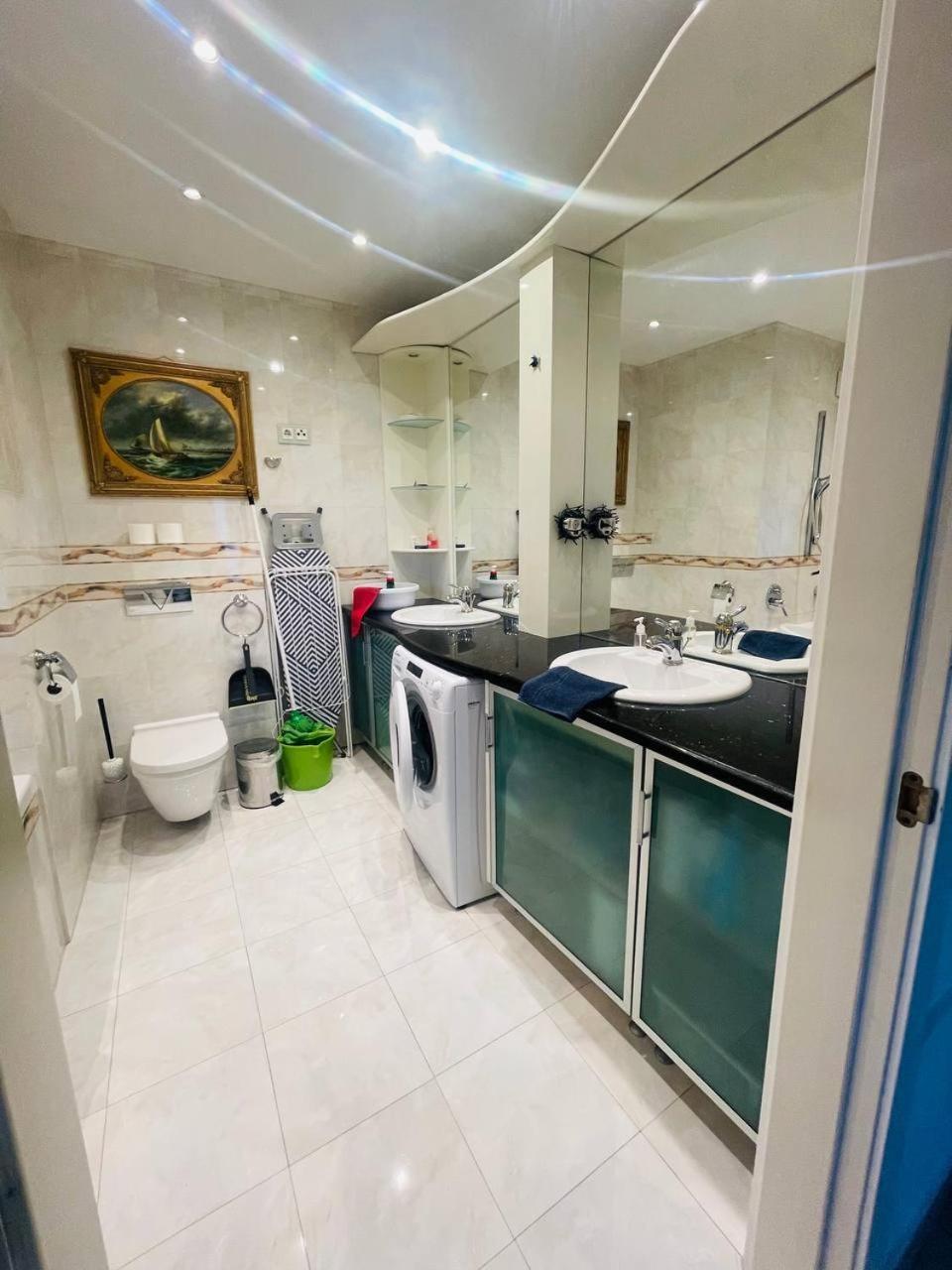Rosehill Garden Family Villa With A Great Budapest View Bagian luar foto
