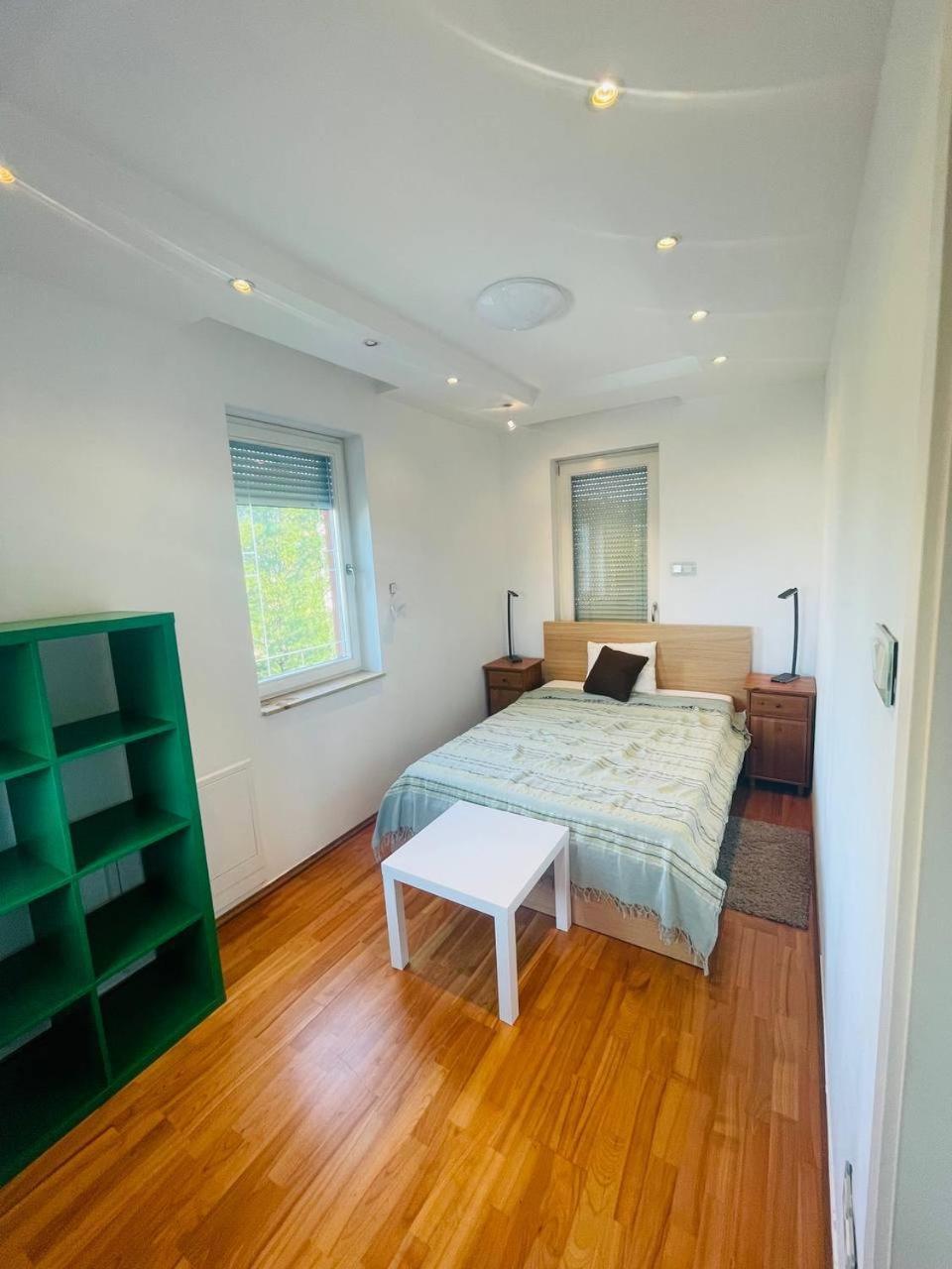Rosehill Garden Family Villa With A Great Budapest View Bagian luar foto